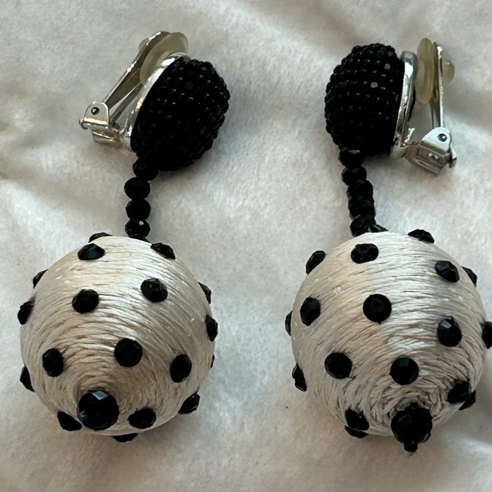 Oscar de la Renta Earrings